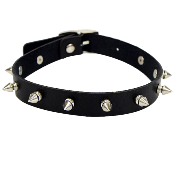 Studded choker clearance