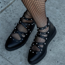 TUK-A3421L Mary Jane à sangle croisée noire cloutée