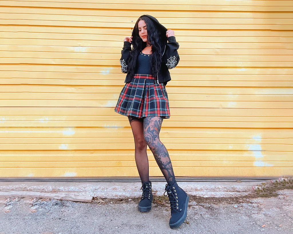 Botte de basket TUK-A3093 en toile noire à 8 œillets