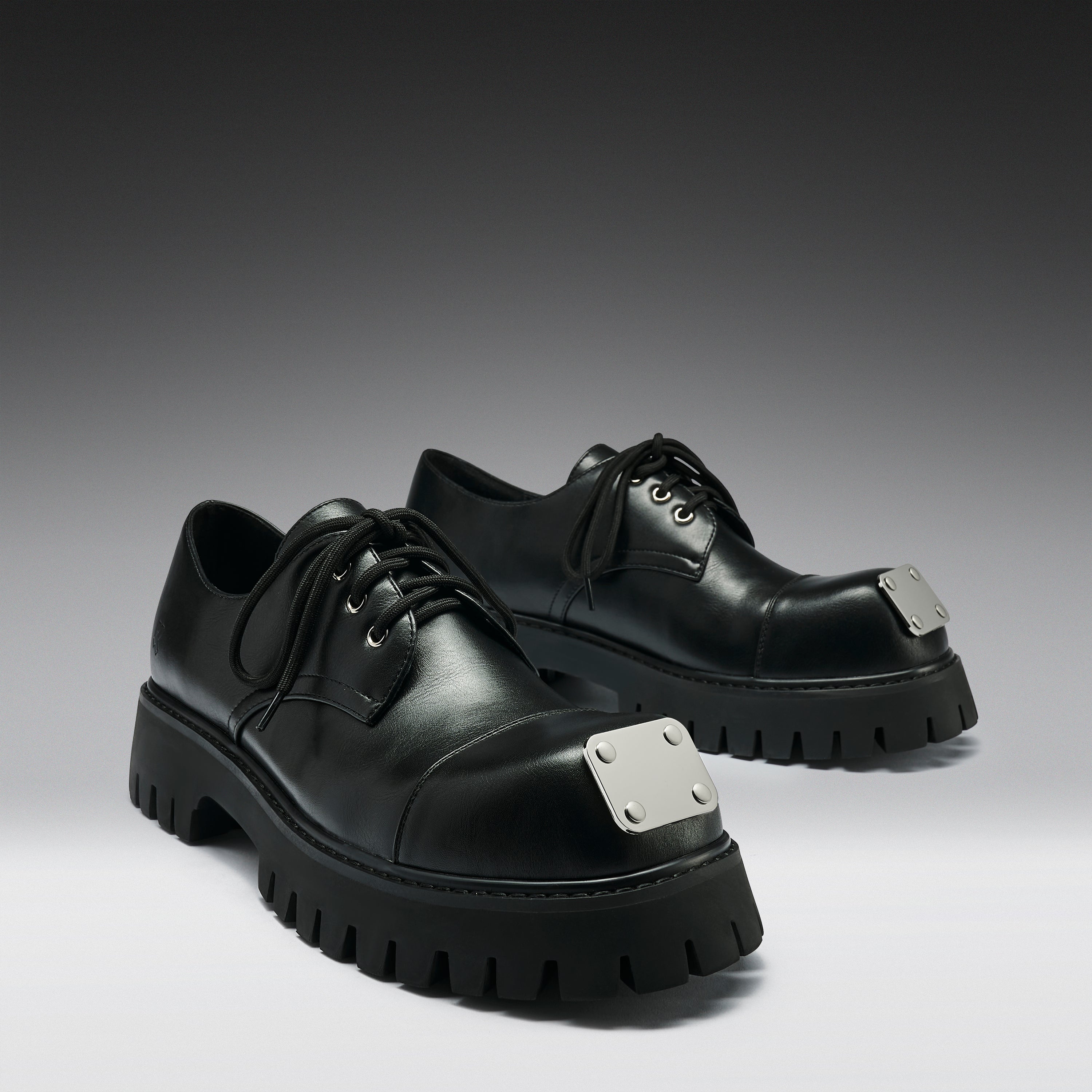 KOI Gehrman Metal Cap Chunky Shoes - Black