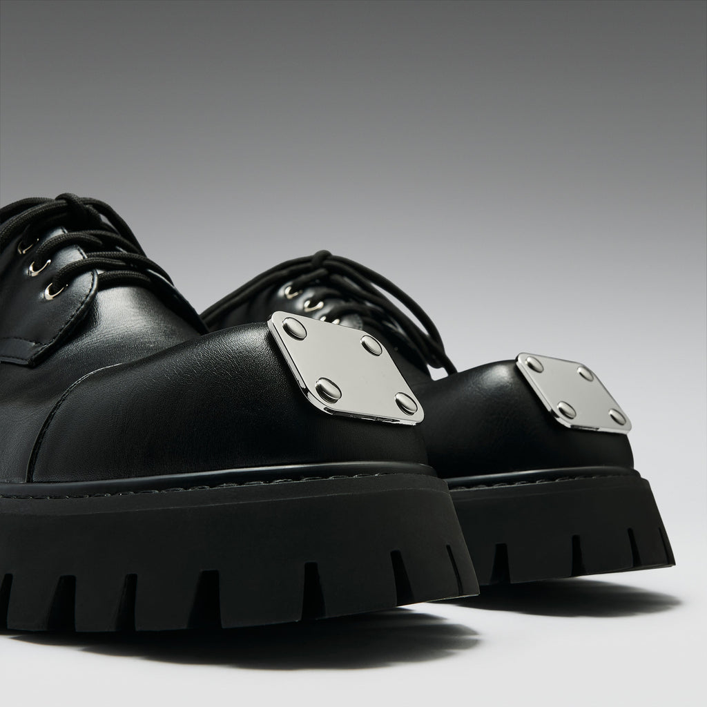 KOI Gehrman Metal Cap Chunky Shoes - Black
