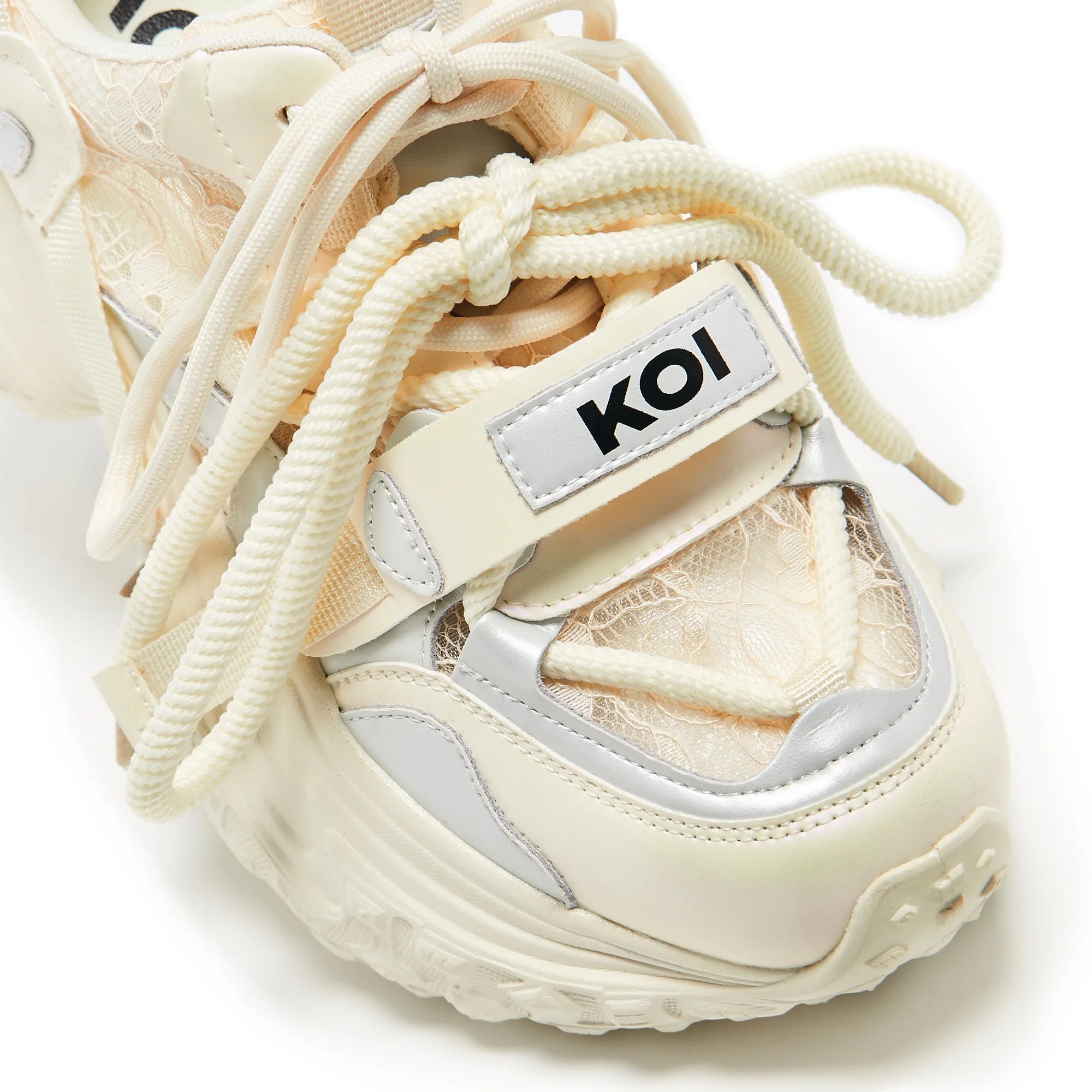 Frozen Shores Mega Chunky Trainers - Vanilla-Size 8-Clearance