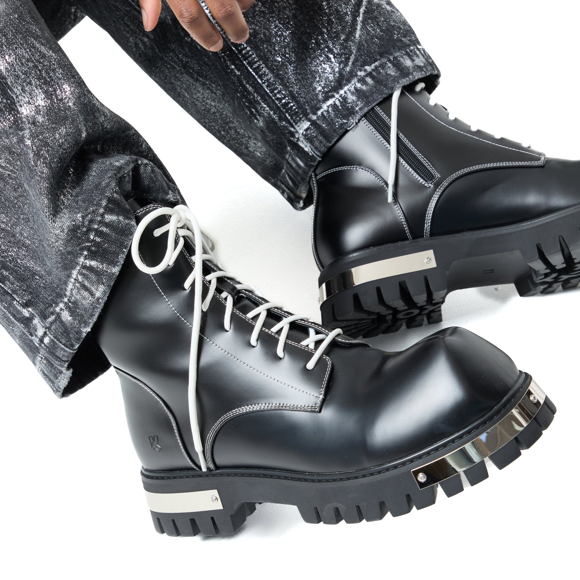 KOI_Nemesor_M-Cap_Men_s_Chunky_Boots_MOD1