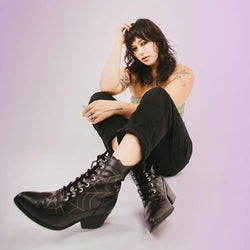 TUK-T2312L talon anarchique pointu à toiles d’araignée victorien noir à 8 yeux