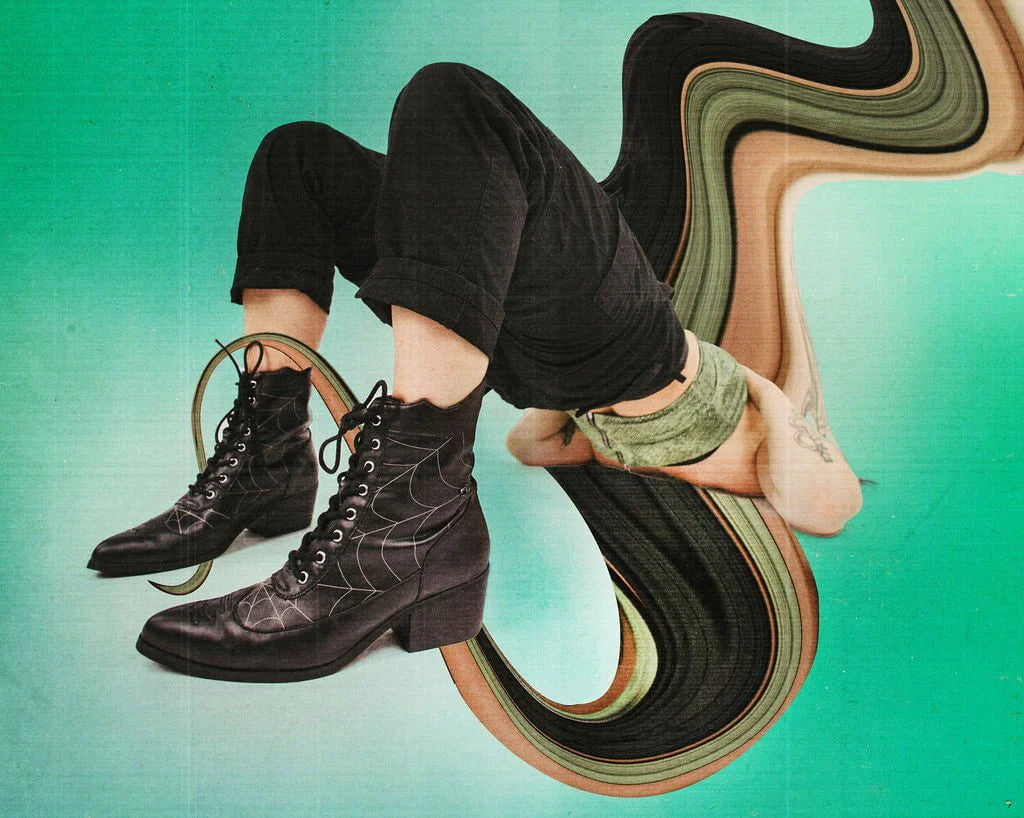 TUK-T2312L talon anarchique pointu à toiles d’araignée victorien noir à 8 yeux