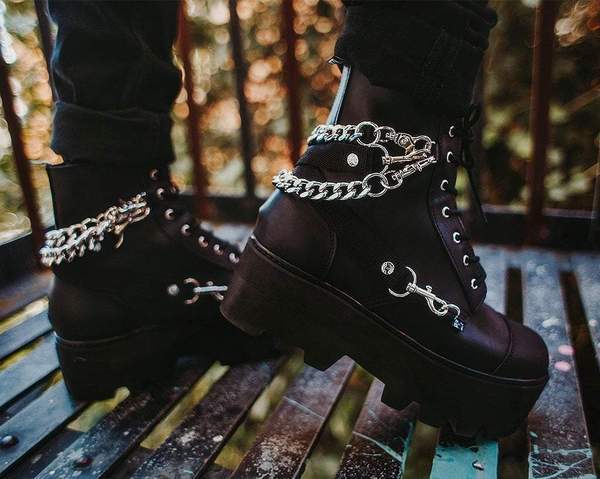 TUK A9752 Black 7-Eye Chain Strap Dino Lug Boot