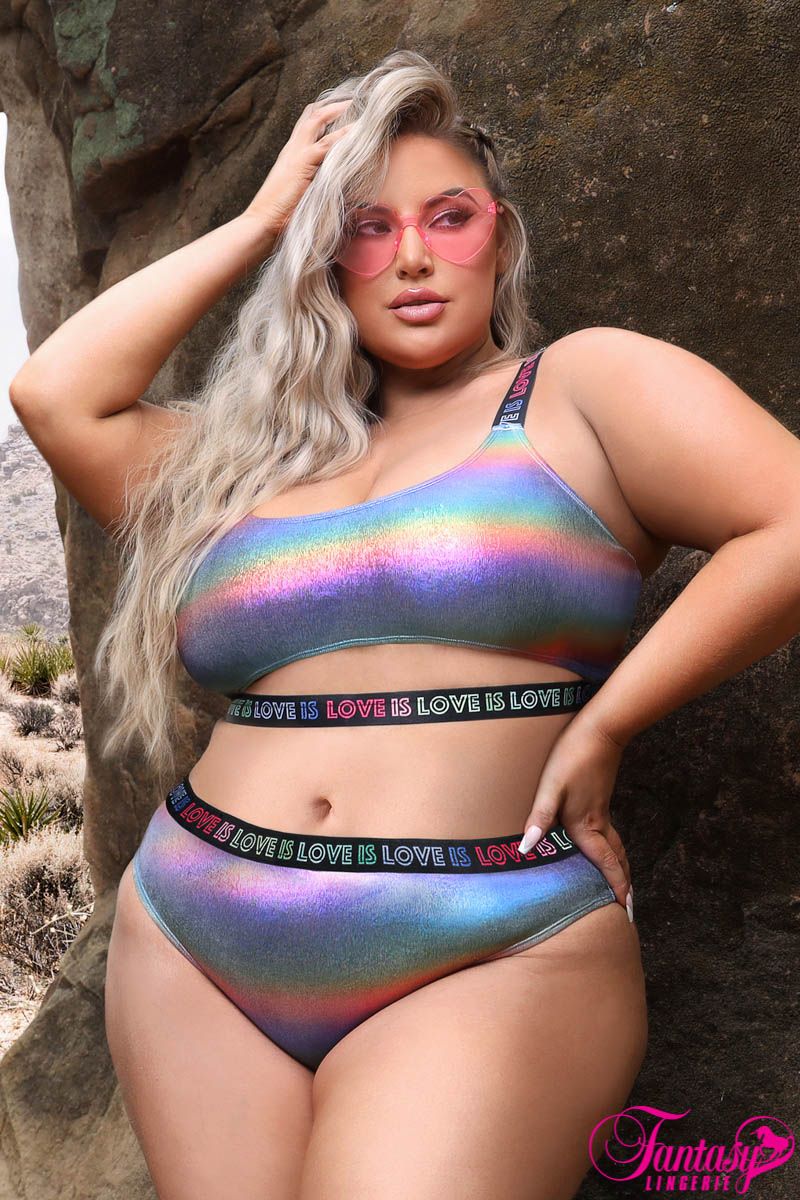 FAAF972X-Rainbow Holo